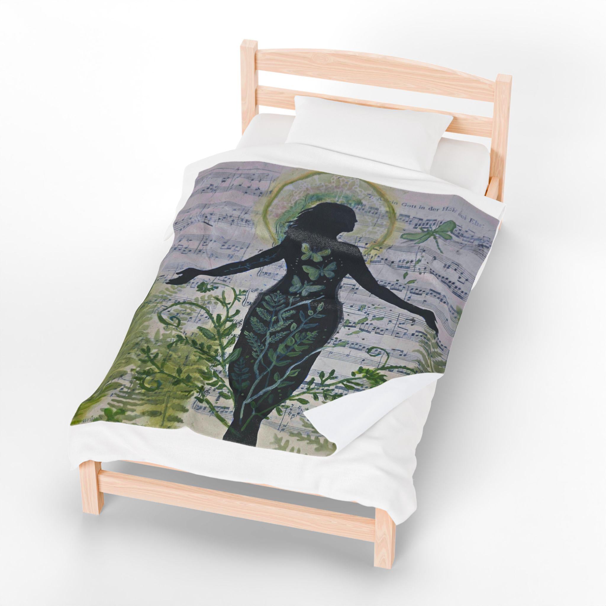 Nature Inspired Velveteen Plush Blanket | Whimsical Cozy Throw