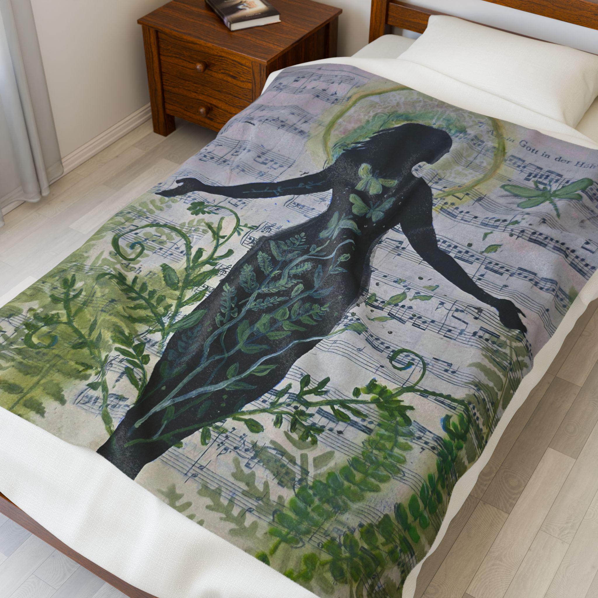 Nature Inspired Velveteen Plush Blanket | Whimsical Cozy Throw